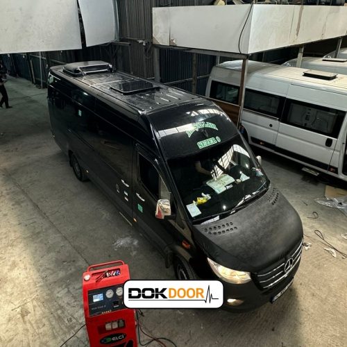 Mercedes Sprinter Sunroof