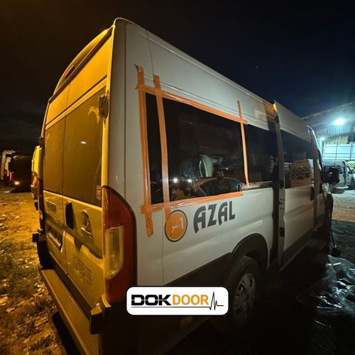 Fiat Ducato Maxi Arka Yan Kırık Cam Değişimi